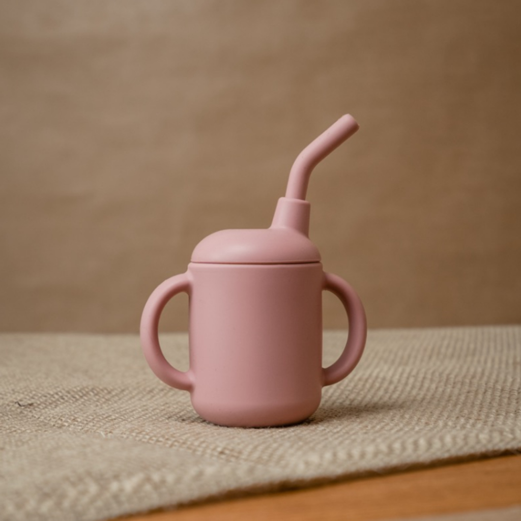 Copo Infantil Com Canudo Em Silicone Para Bebes E Crianças